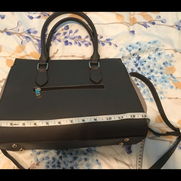 Call it spring handbag - Picture 4 of 8